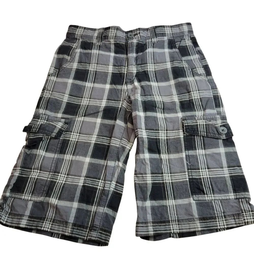 Old Navy plaid cargo shorts 14